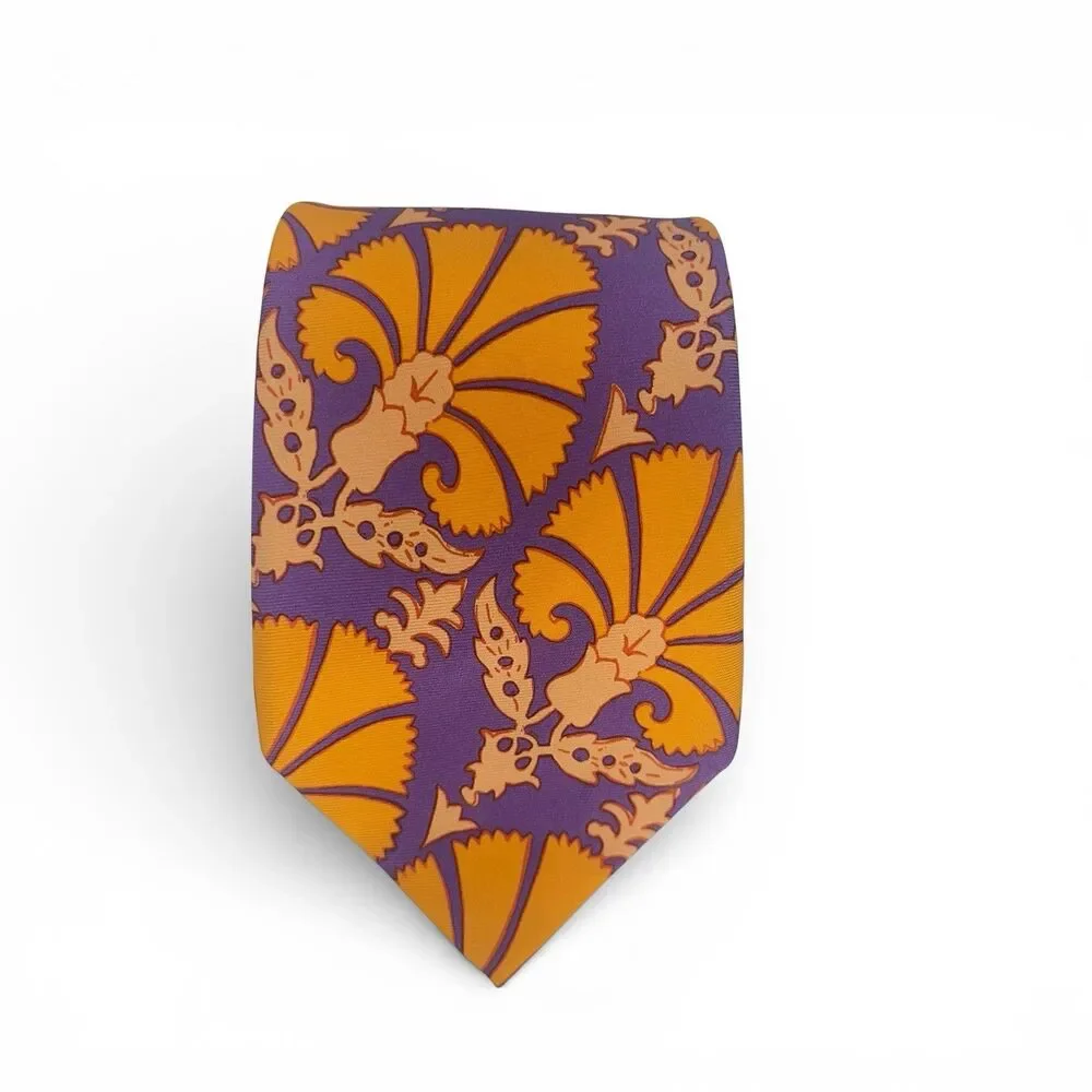 Holliday & Brown tie this